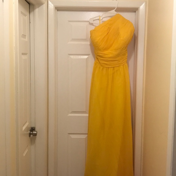Dresses & Skirts - Beautiful long formal gown